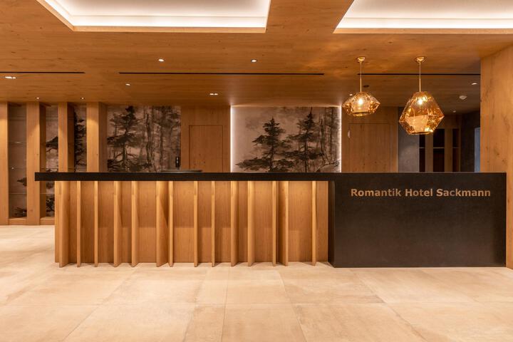 Hotel Interior 16 of 141