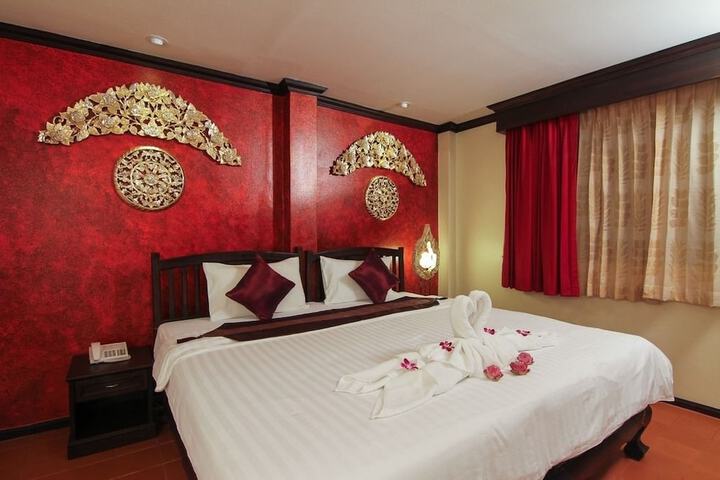 Room 5 of 14