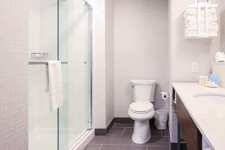 Bathroom shower