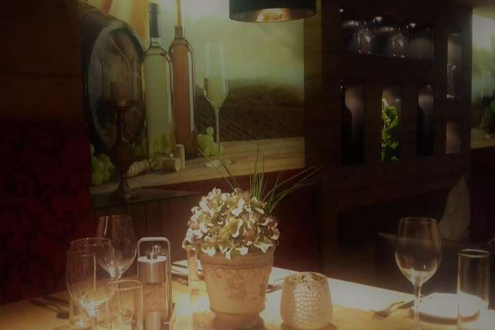 Dining 36 of 53