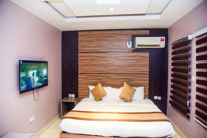 Room 19 of 78