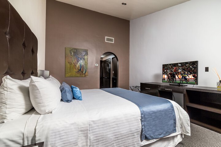 Room 15 of 87