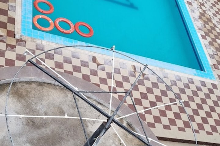Pool 42 of 70