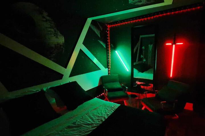 Room 52 of 71