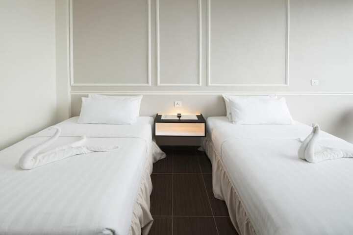 Room 16 of 31