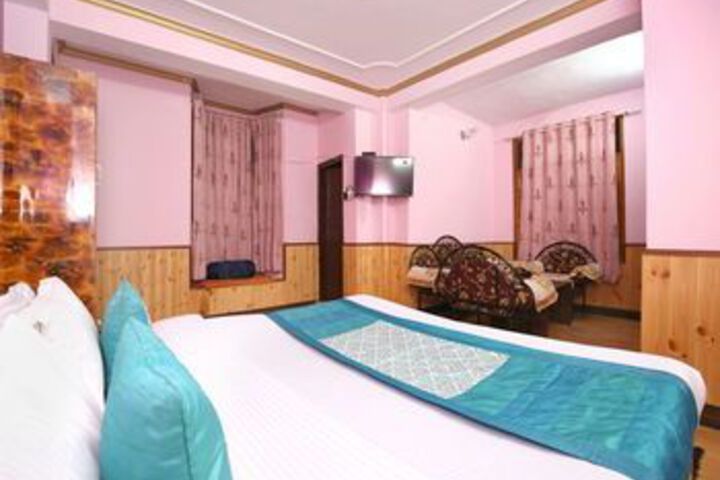 Room 11 of 21