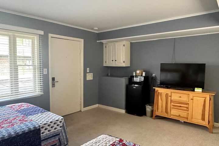 Room 10 of 22
