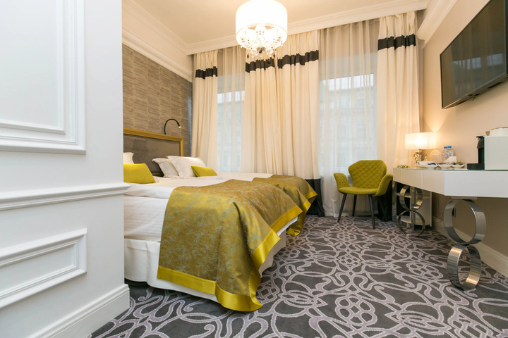 Room 18 of 24
