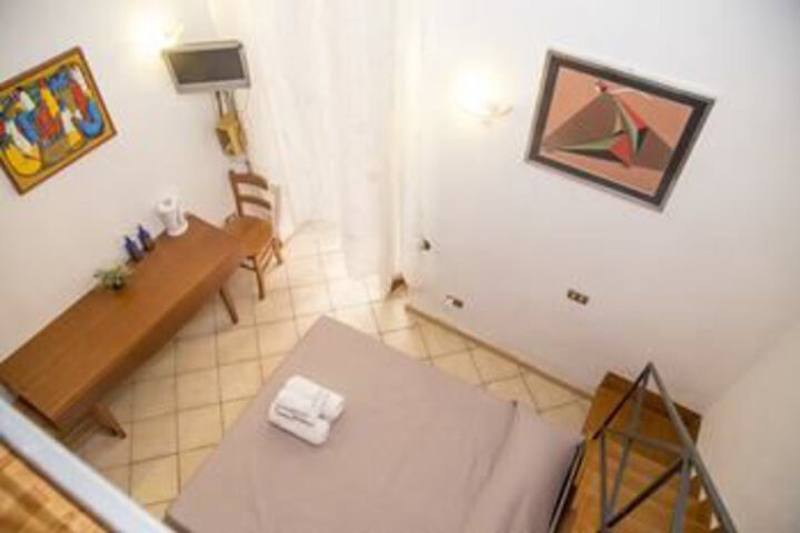 Room 68 of 160