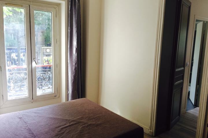 Room 10 of 36