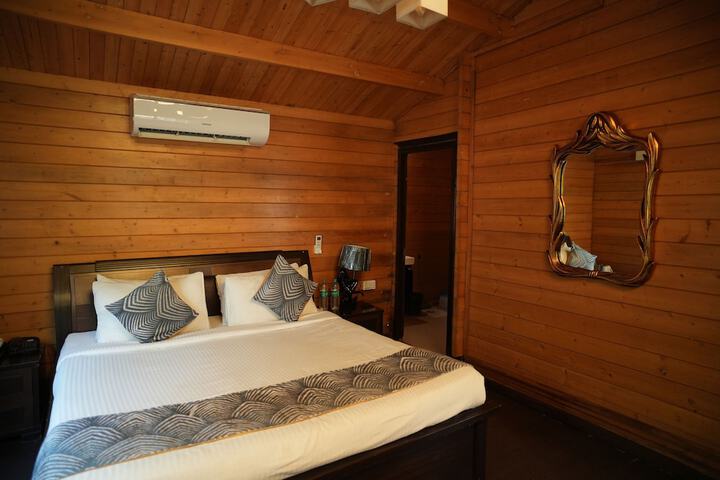 Room 21 of 35
