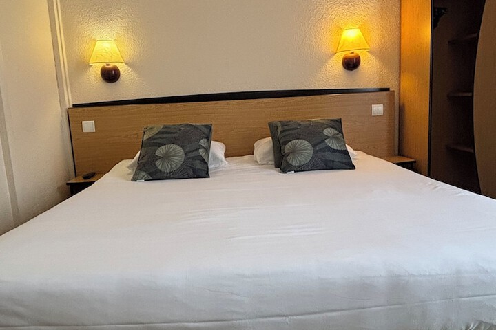 Room 26 of 108