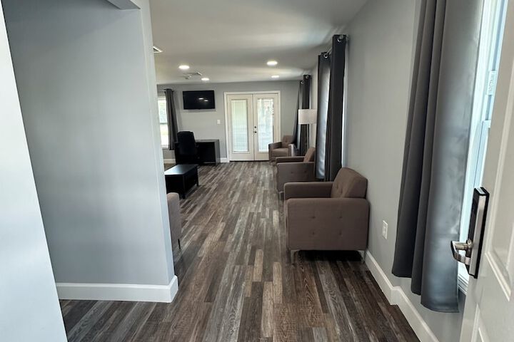 Room 10 of 30