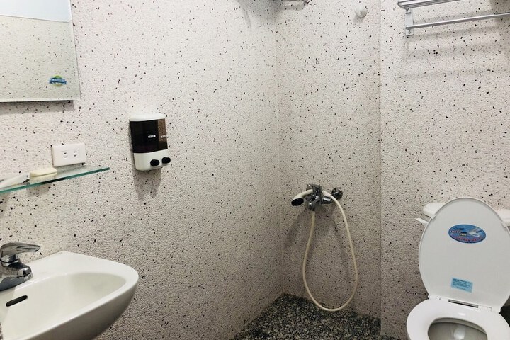 Room 13 of 15