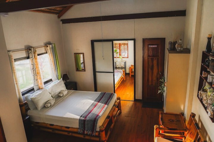 Room 3 of 80