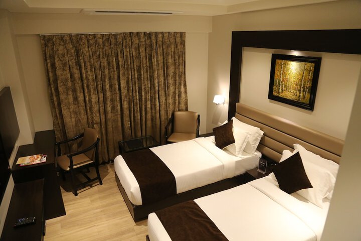 Room 11 of 46