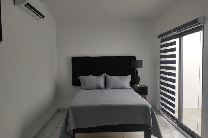Room 8 of 52