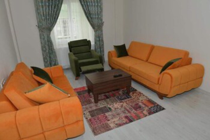 Room 14 of 33