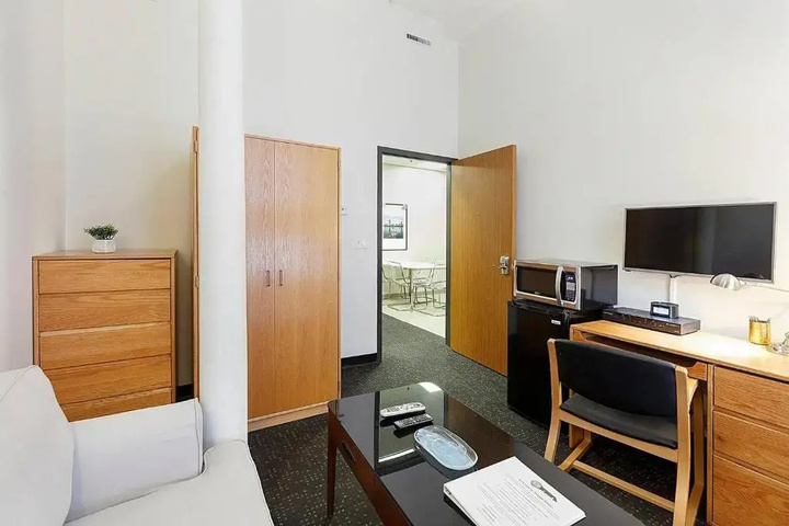 Room 3 of 12