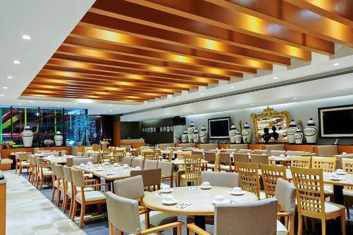 Dining Photos