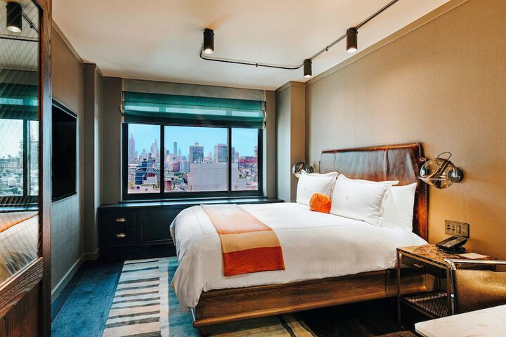 Room 34 of 77