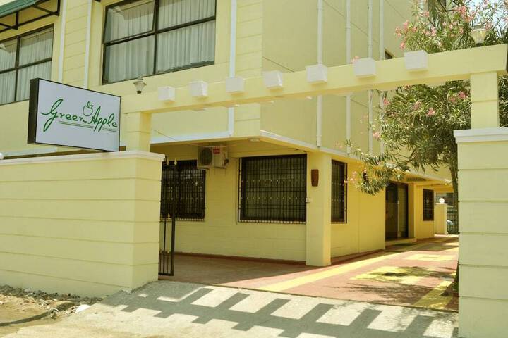 GREEN APPLE INN