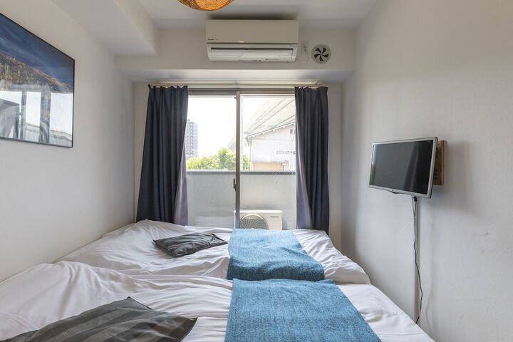 Room 15 of 23