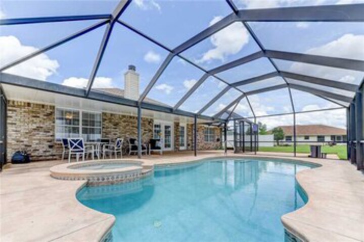 Pool 14 of 35