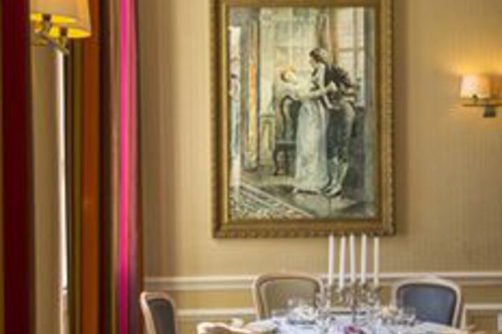 Dining 10 of 96