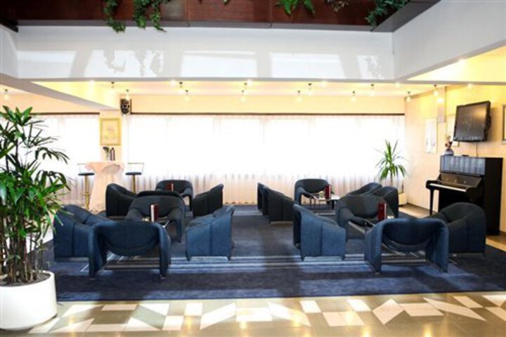 Photo 5