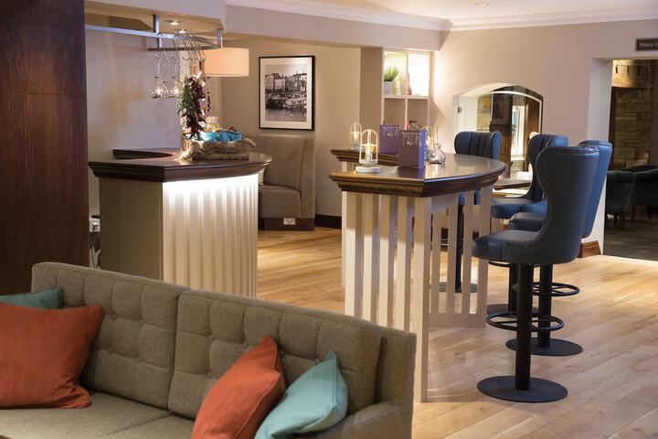 Lounge 62 of 80