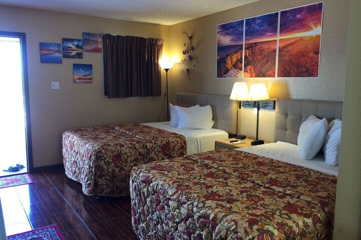 Room 8 of 19