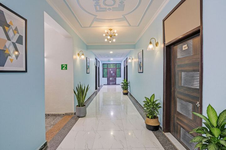 Hotel Interior 3 of 18