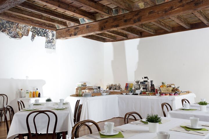 Breakfast/Coffee Service 43 of 59