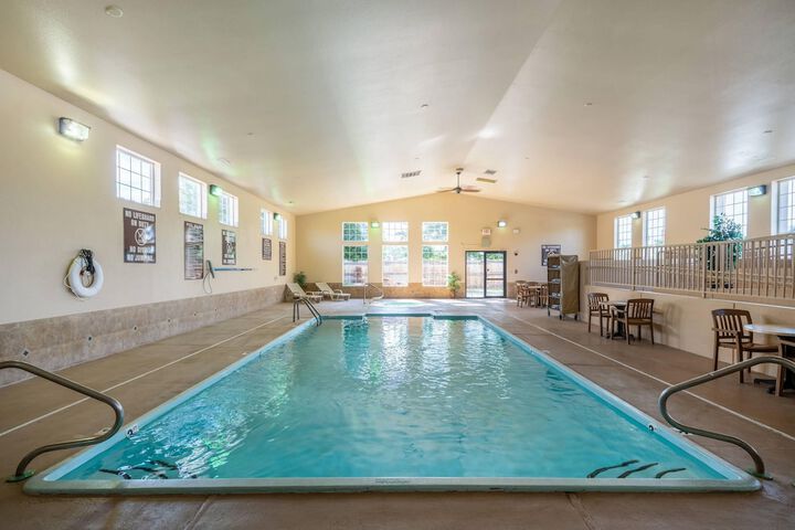 Hotel with Pool