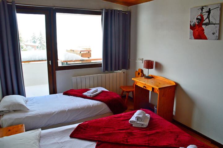 Room 8 of 26