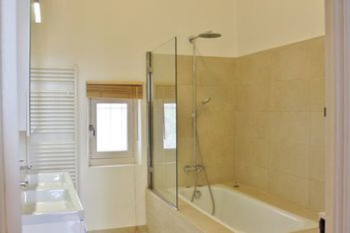 Room 2 of 23