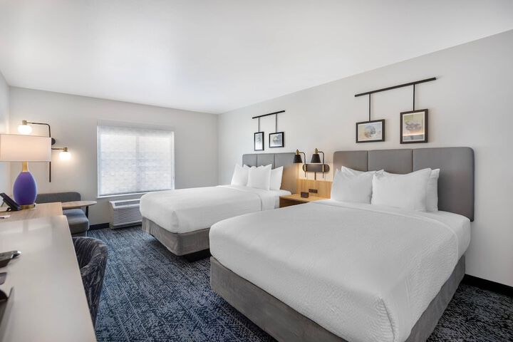 Room 16 of 38