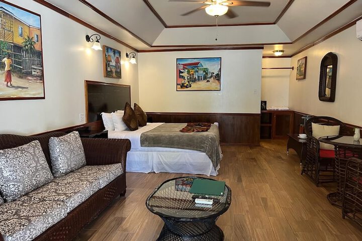 Room 41 of 272
