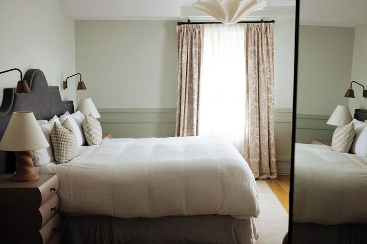 Room 16 of 52