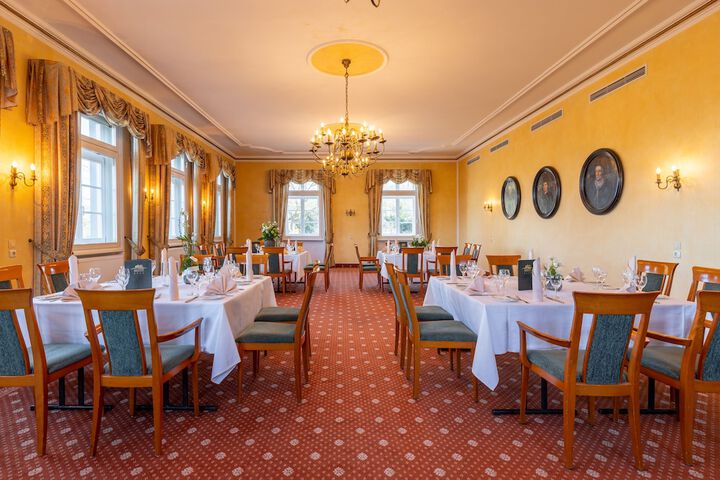 Ballroom/Hall 69 of 102
