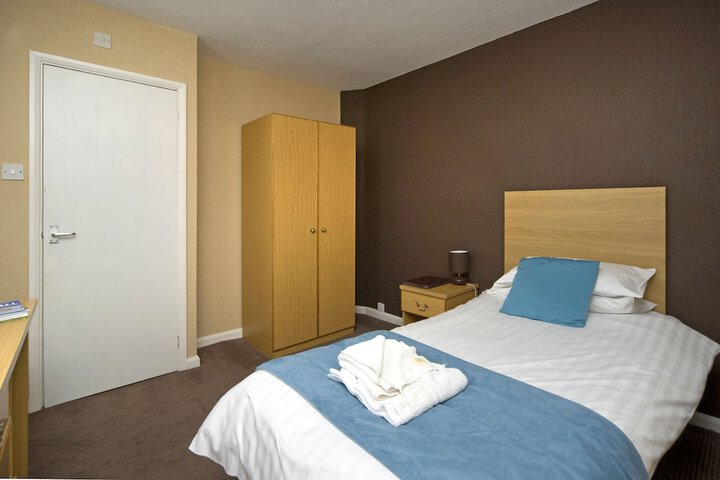Room 19 of 62