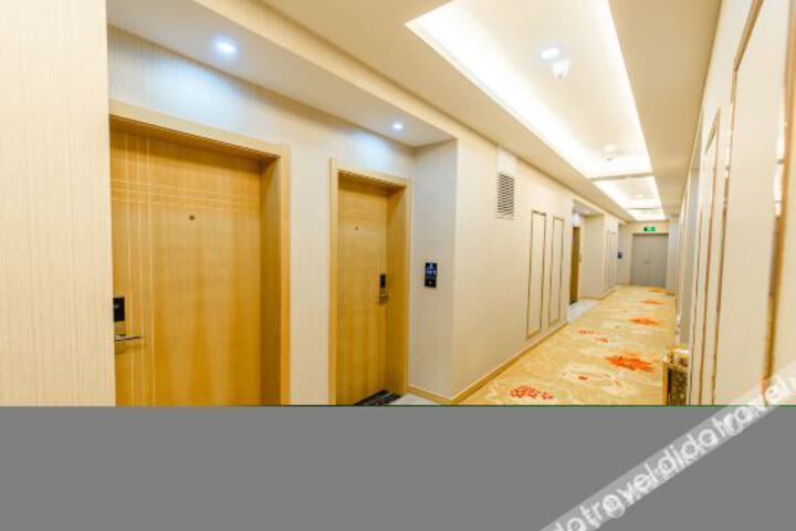 Hotel Interior 10 of 16