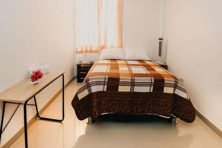 Room 12 of 32