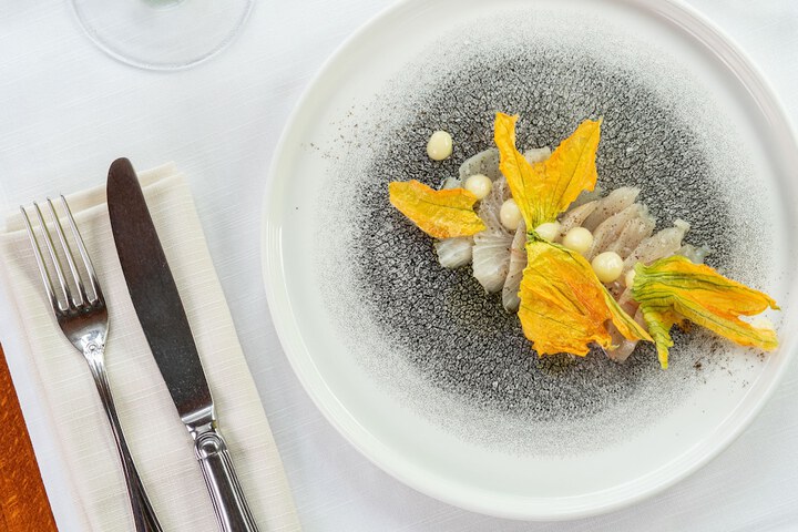 Dining 54 of 83