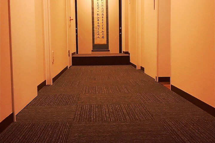 Ballroom/Hall 24 of 27