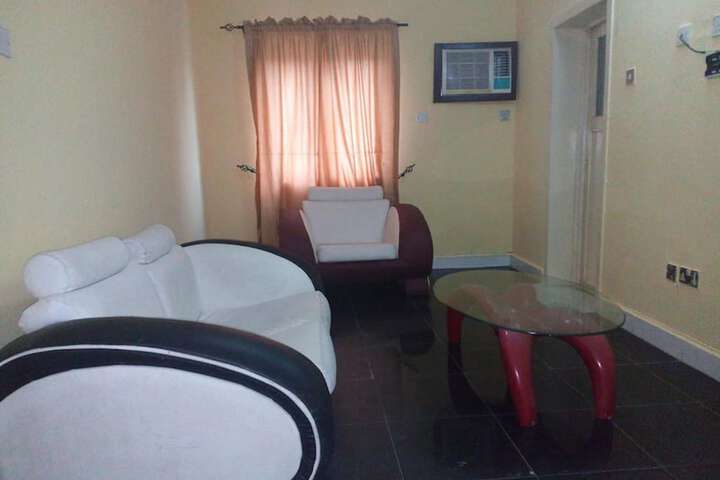 Room 18 of 33