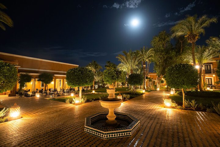 Hotel Exterior 51 of 59