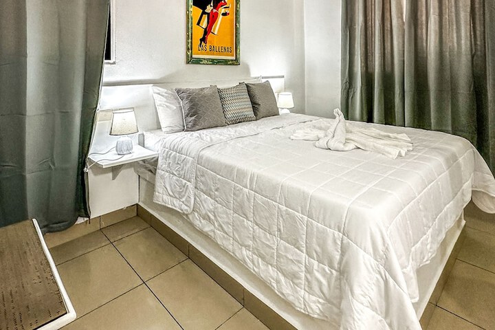 Room 3 of 29