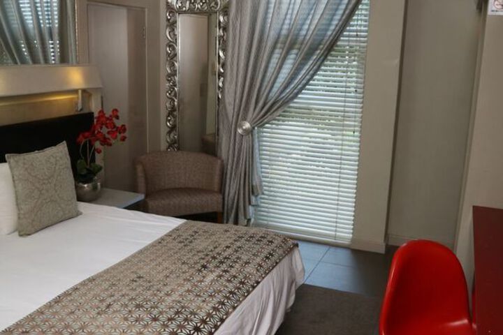 Room 14 of 64